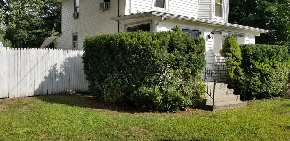 Affordable landscape design in Middletown, NY by RJJ Elite Lawn Care