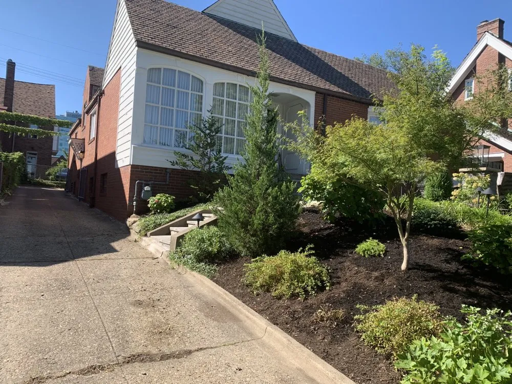 Expert residential landscaping in Pittsburgh, PA - RJK Landscape Designs