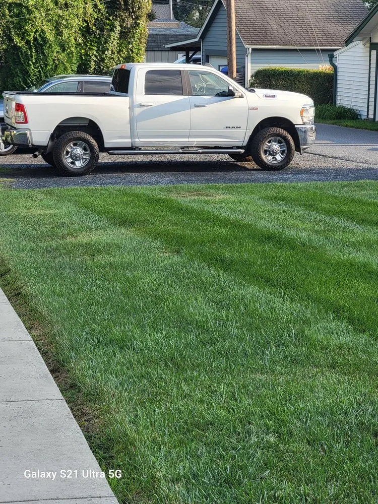 Reliable lawn care service experts serving Carlisle, PA - RJR Landscaping