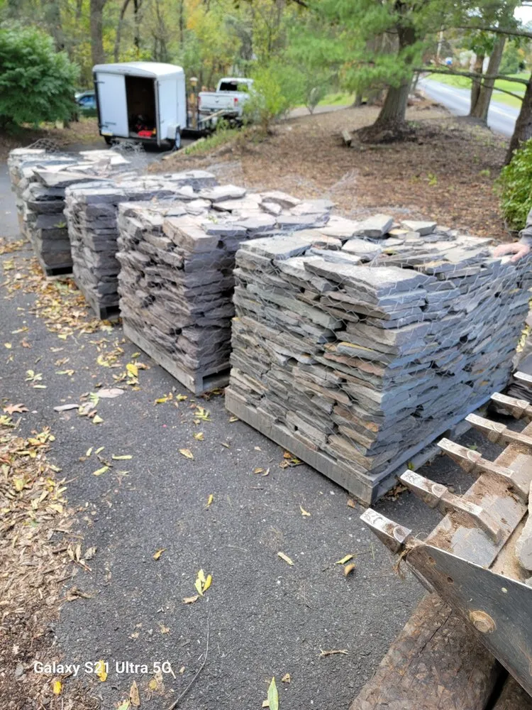 Affordable yard maintenance experts serving Carlisle, PA - RJR Landscaping