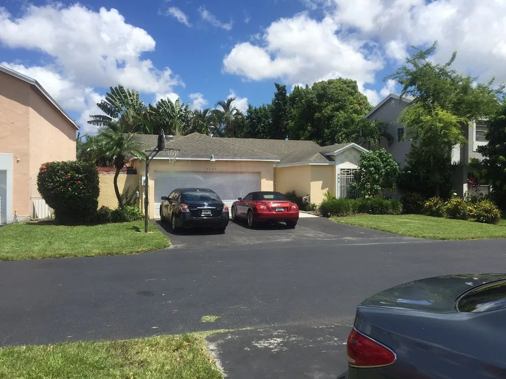 Affordable yard cleanup service in Miami, FL by RjR Landscaping