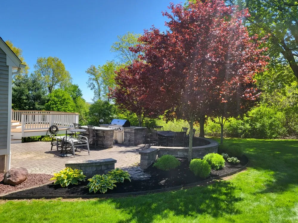 Reliable outdoor landscaping experts serving Middletown, CT - RJR Landscaping