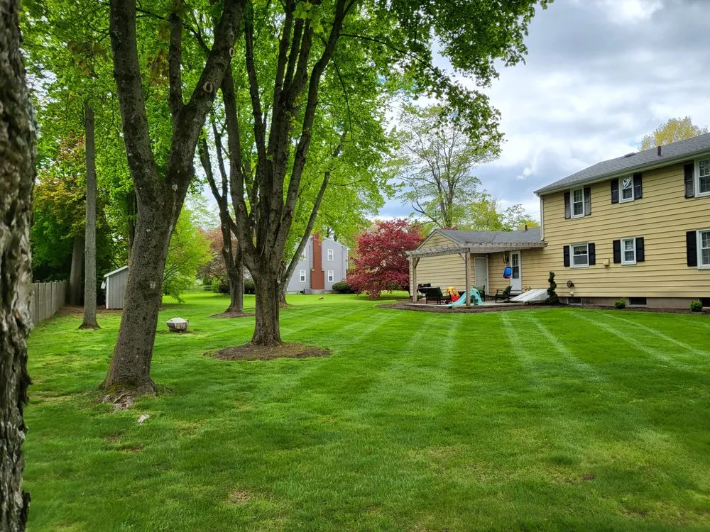 Professional lawn mowing service in Middletown, CT - RJR Landscaping