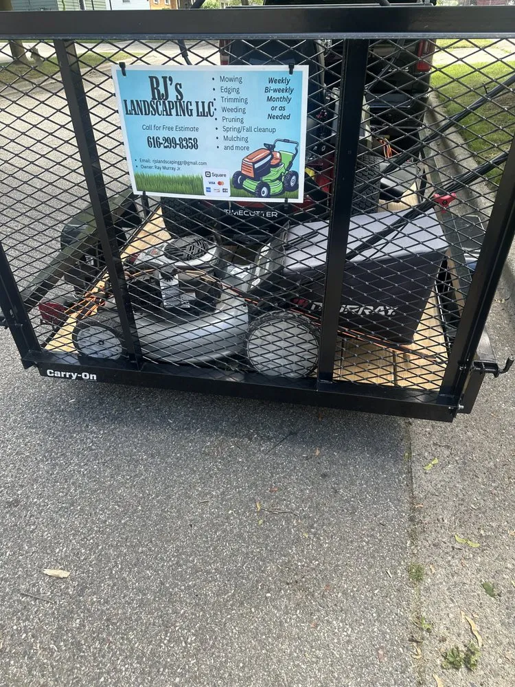 Expert garden landscaping for homes in Grand Rapids, MI by RJ’s Landscaping