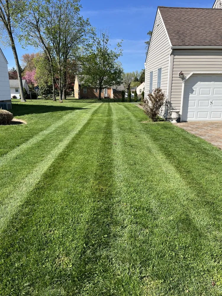 Reliable yard maintenance in Mercerville, NJ - RJ’s Lawn & Landscape
