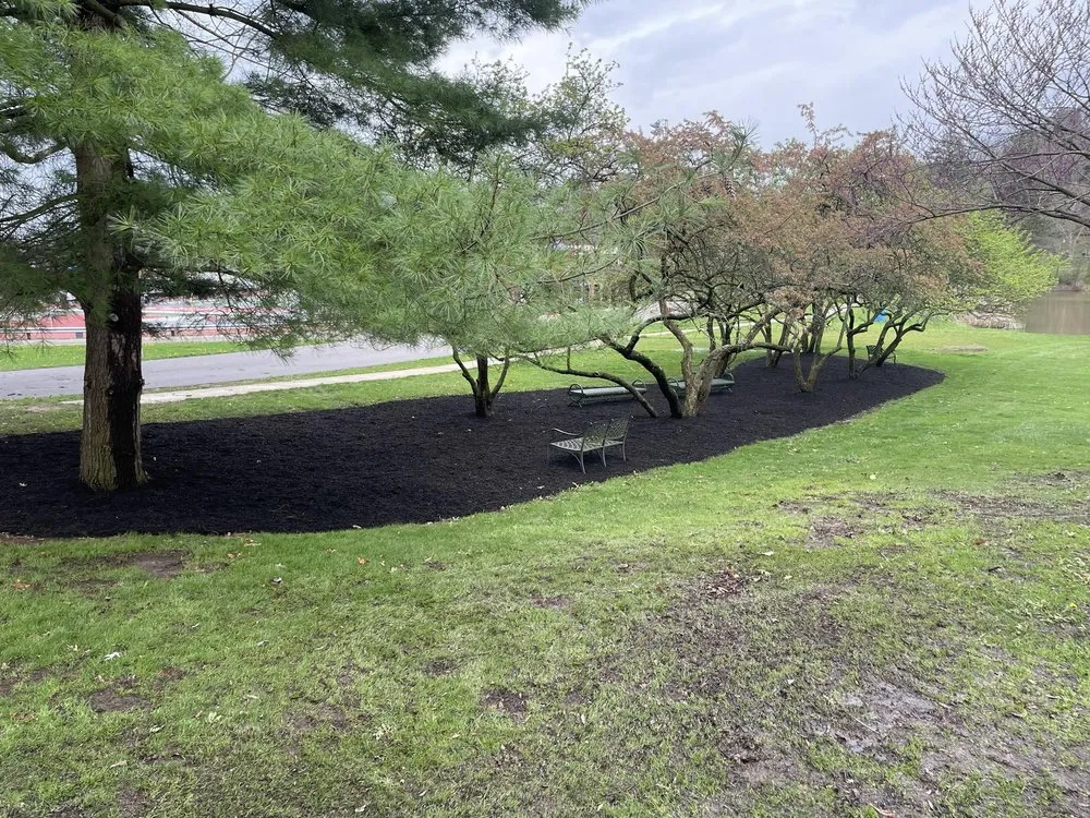 Custom garden landscaping experts serving Dover, OH - Rj's Lawn & Landscaping