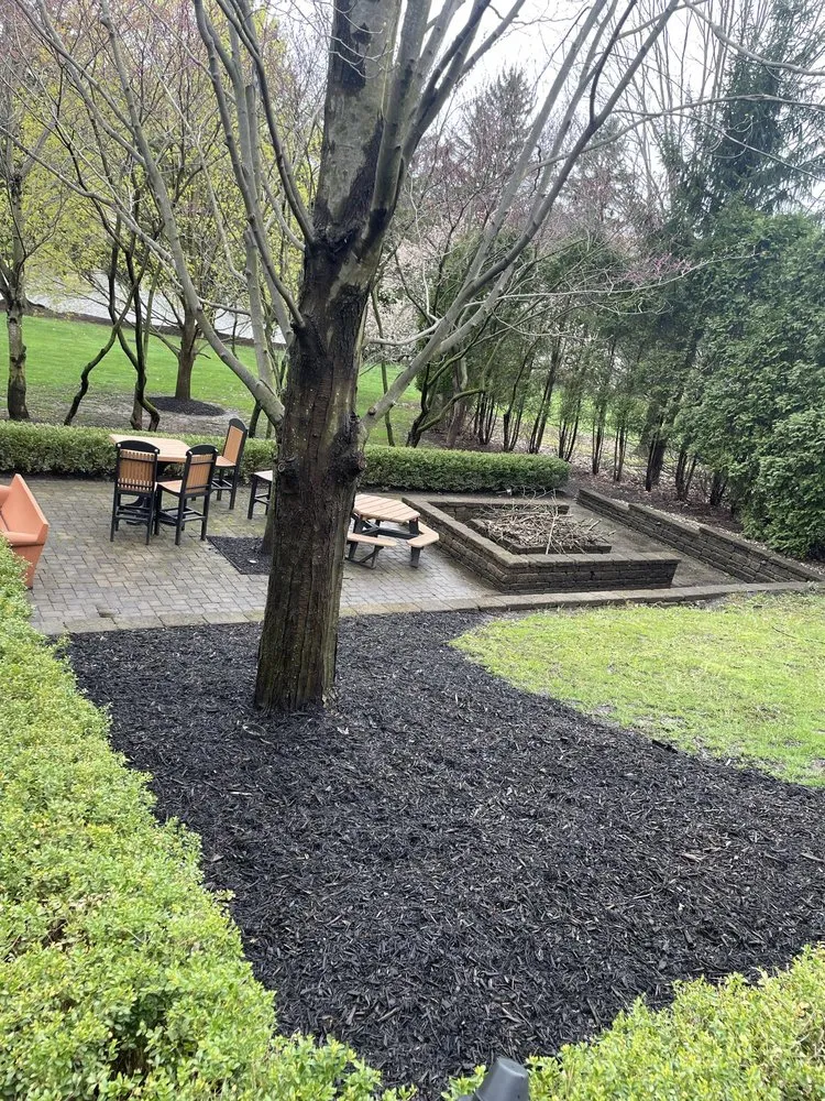 Reliable lawn mowing service in Dover, OH - Rj's Lawn & Landscaping