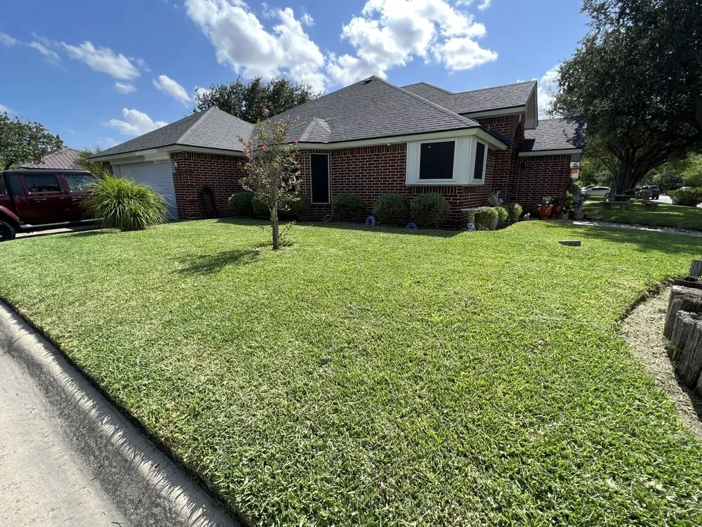 Affordable residential landscaping experts serving Harlingen, TX - RJ’s Lawn Service