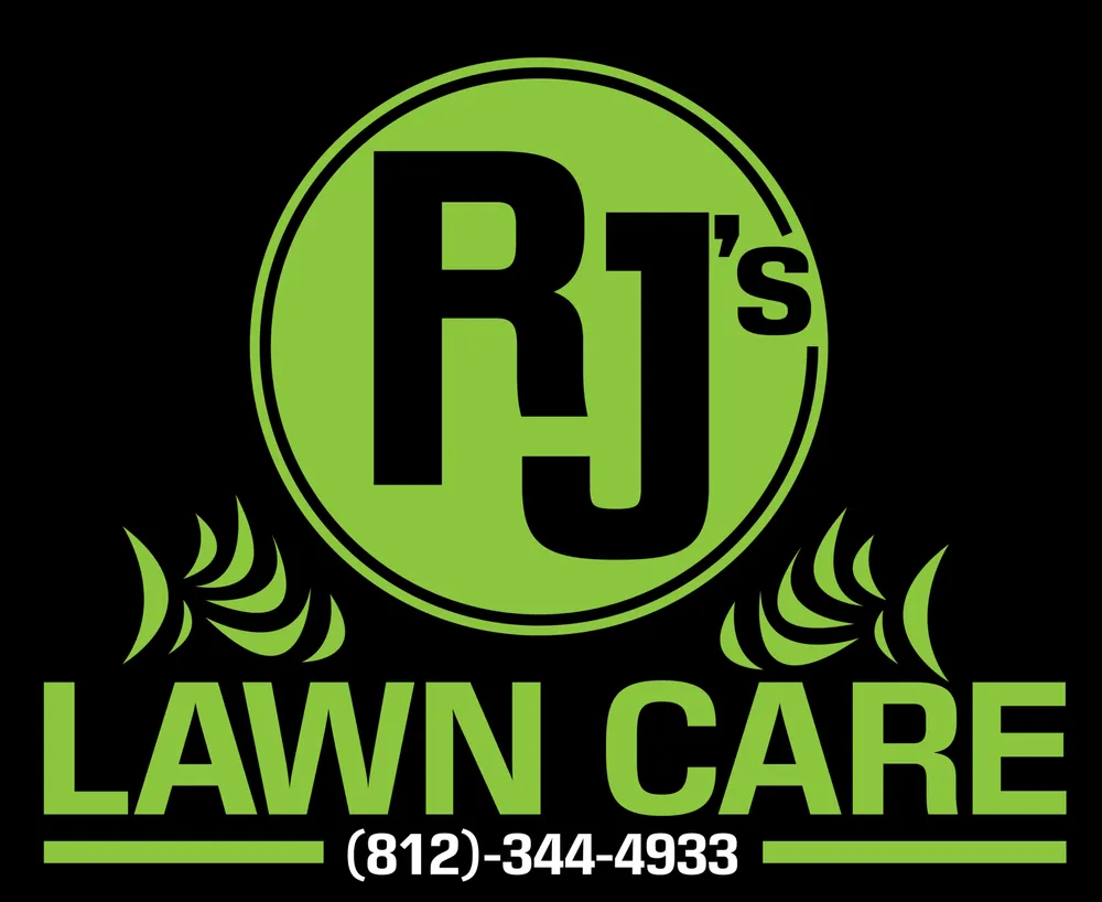 Expert lawn mowing service in Columbus, IN - RJ's Lawncare