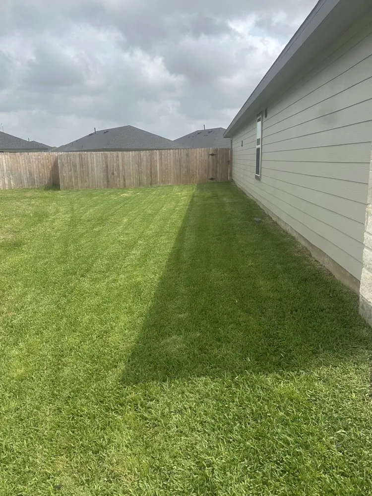 Reliable outdoor landscaping with custom design across Rosharon, TX - RJ's Ninja Lawn Care