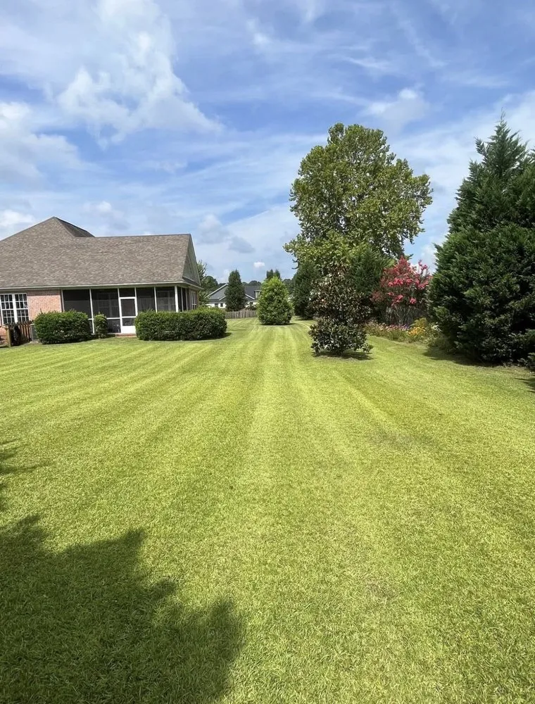 Reliable garden landscaping for outdoor upgrades in Leland, NC by R&K Greenscapes