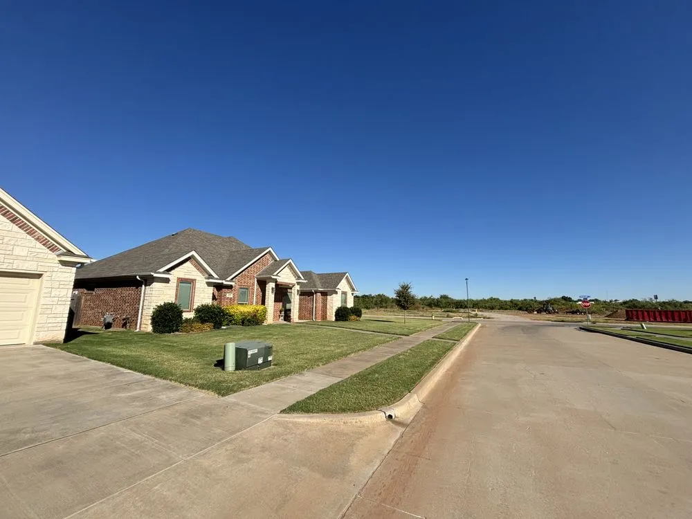 Professional yard maintenance in Burkburnett, TX - R&L Cut Above the Rest