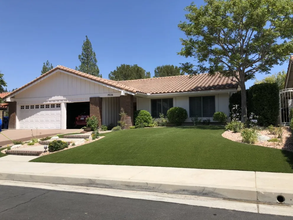 Top-rated lawn mowing service in Canoga Park, CA - R&L Landscape