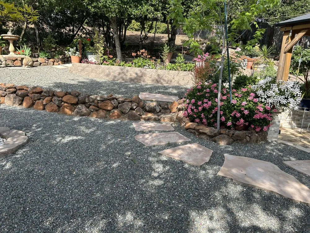 Expert garden landscaping in Redwood City, CA by RL Landscape