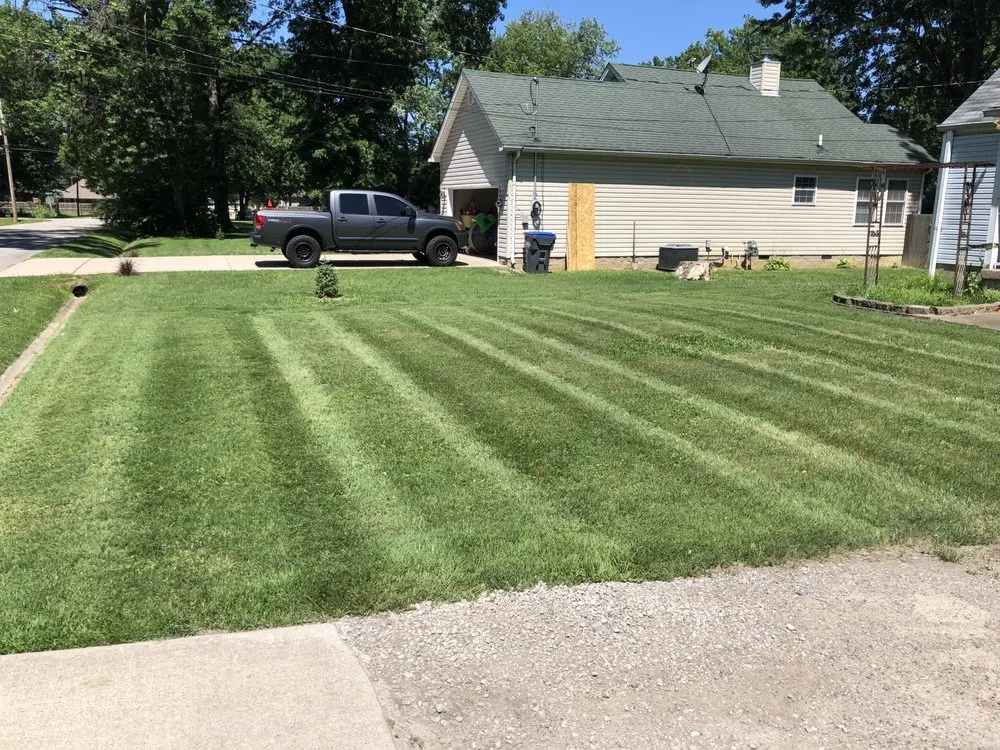 Expert lawn care service in Louisville, KY - R&L Lawn and Landscape