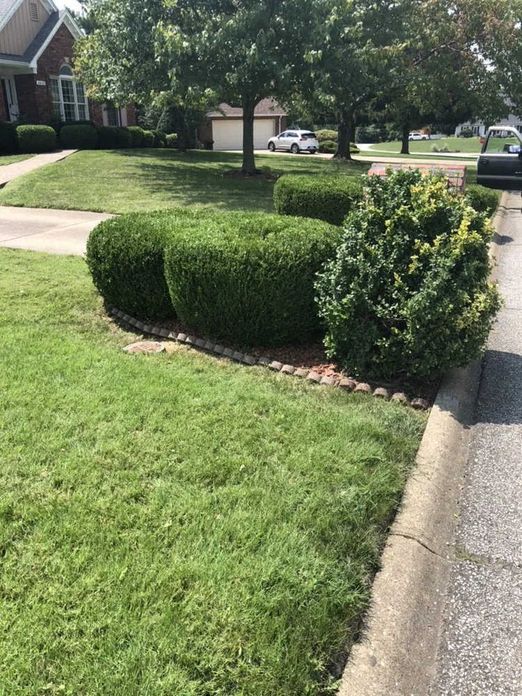 Expert yard maintenance for homes across Louisville, KY - R&L Lawn and Landscape