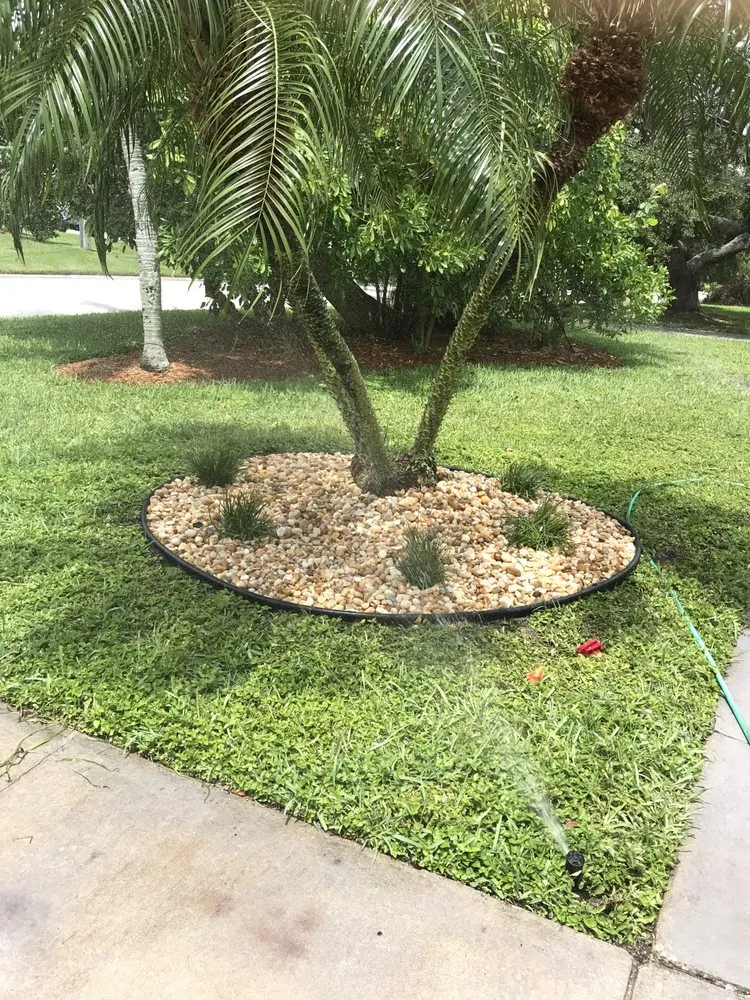 Affordable outdoor landscaping experts serving Melbourne Village, FL - RLA Professional Touch Landscaping
