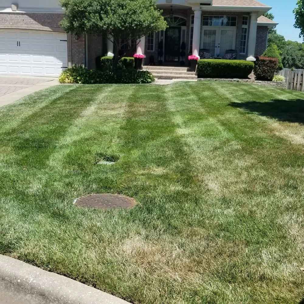 Expert yard maintenance for year-round maintenance across Republic, MO - Rlawrence Lawncare