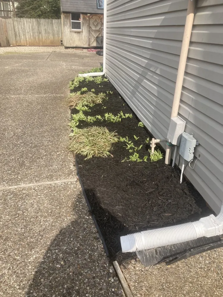 Expert lawn mowing service experts serving Louisville, KY - RLC Services