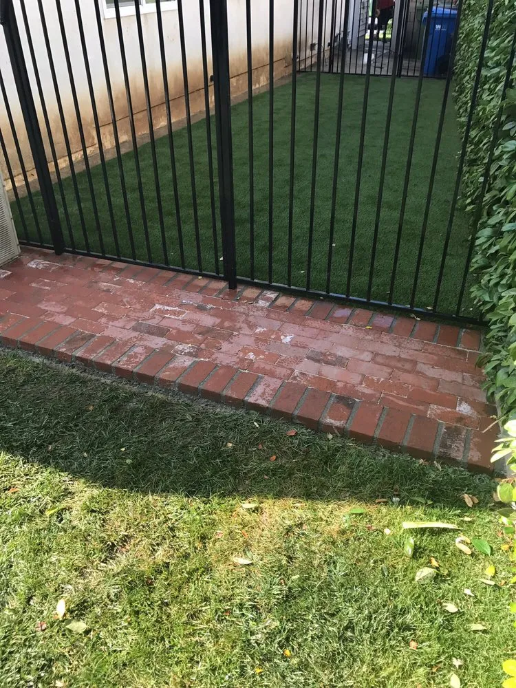 Local lawn care service in Moorpark, CA by RLC Synthetic Turf