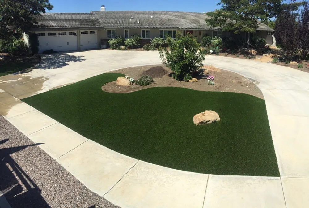 Affordable landscape installation in Moorpark, CA by RLC Synthetic Turf