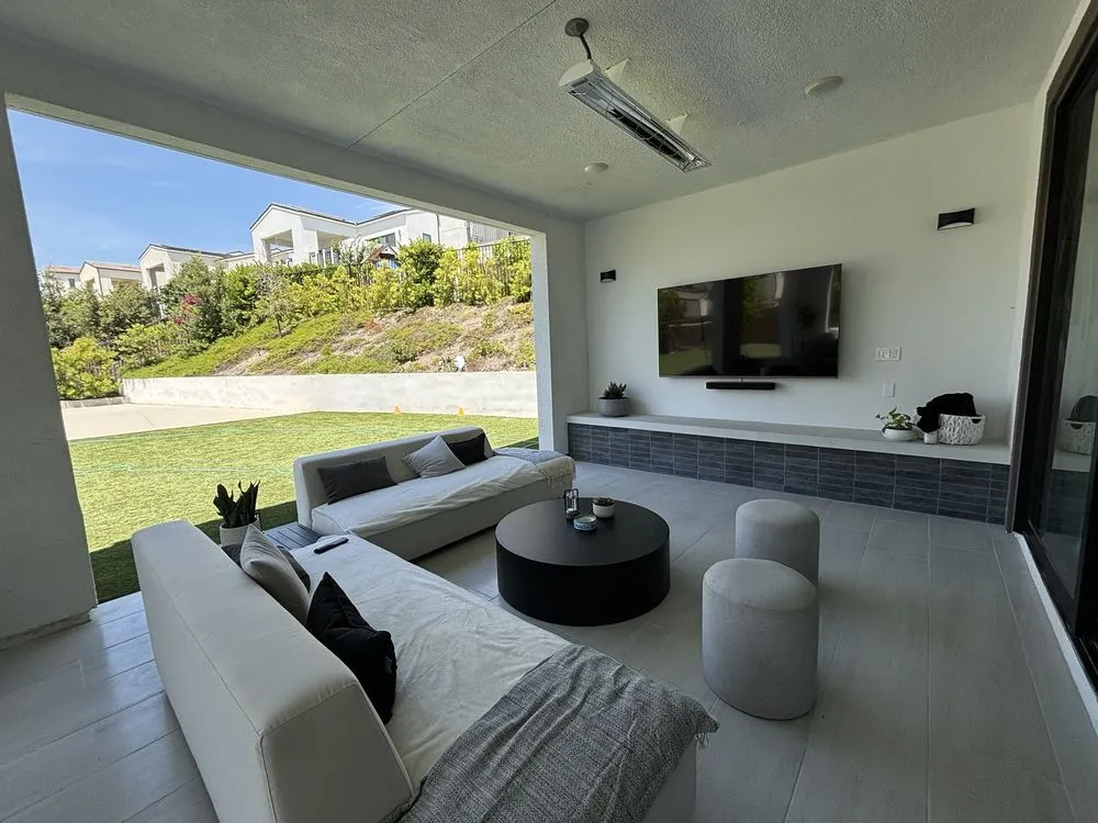 Reliable lawn mowing service with custom design across Temecula, CA - RLC