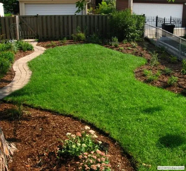 Expert lawn mowing service experts serving Lynn, MA - RLD Landscaping & Construction