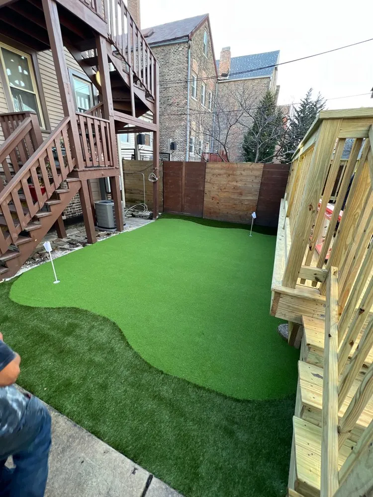 Custom residential landscaping in Berwyn, IL by RLG Landscaping