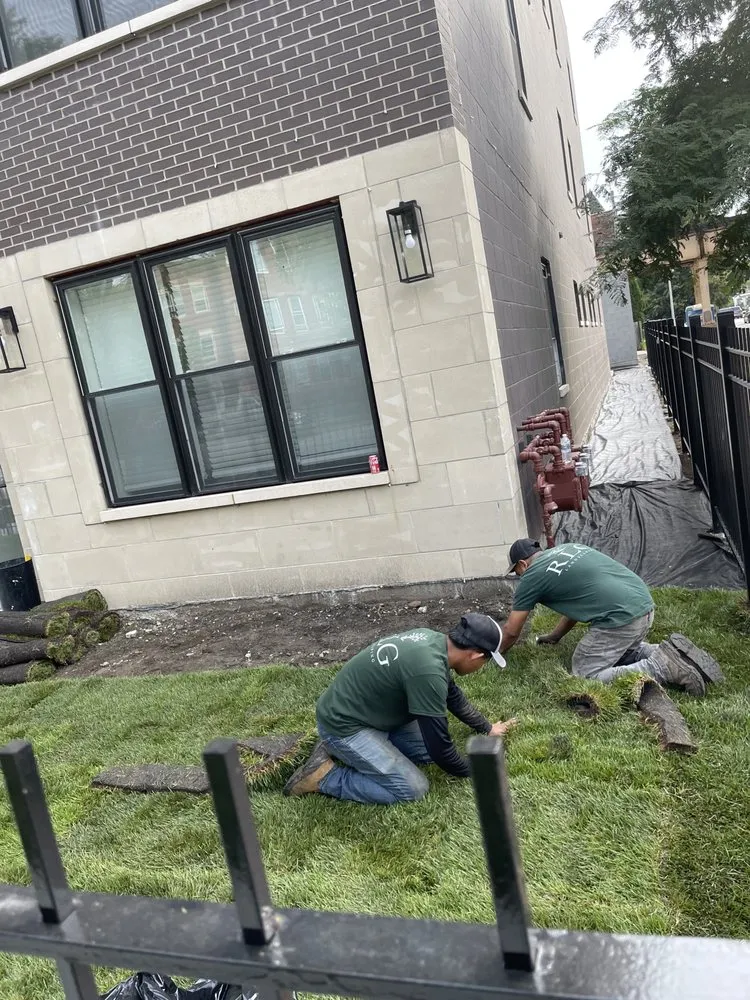 Expert garden landscaping in Berwyn, IL - RLG Landscaping