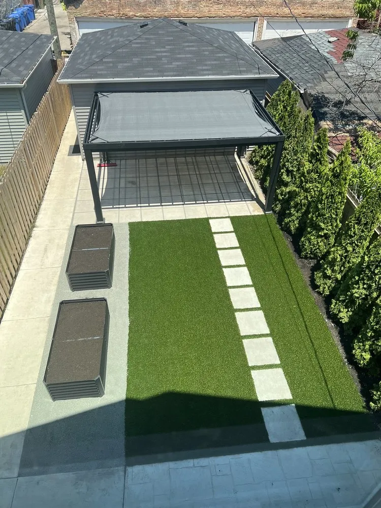 Custom outdoor landscaping near you in Berwyn, IL by RLG Landscaping