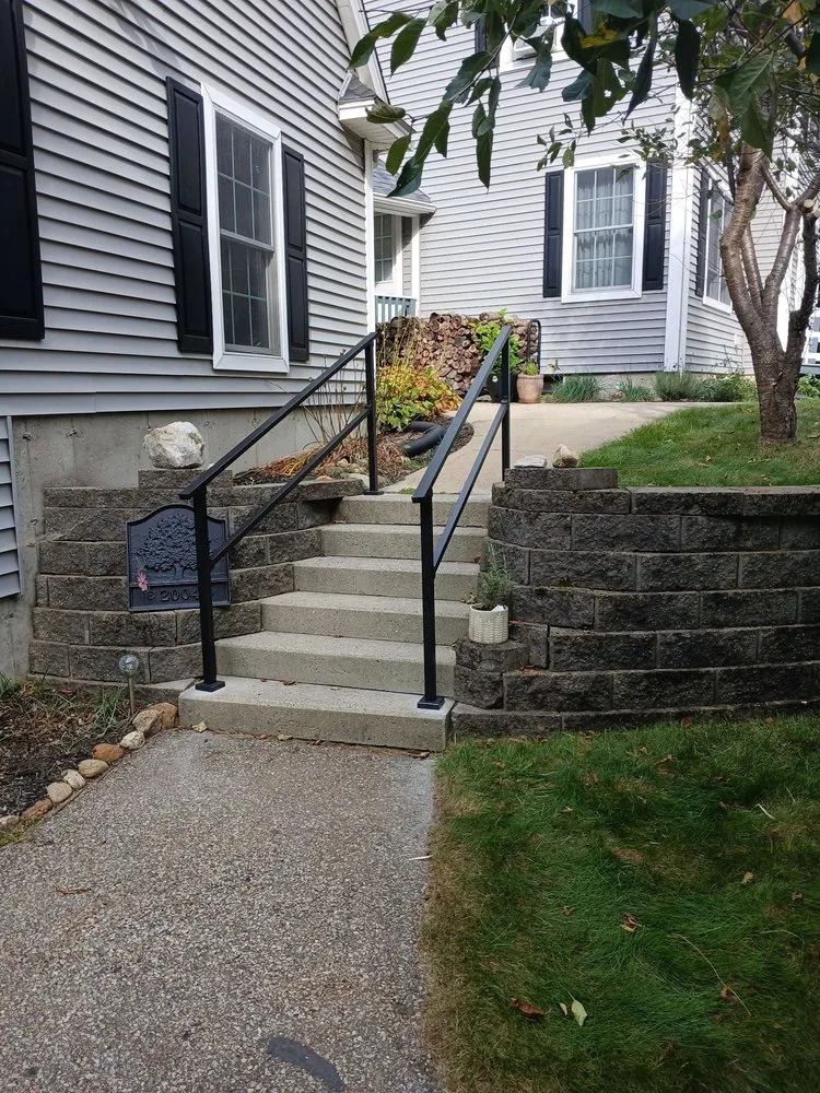 Local garden landscaping experts serving Brimfield, MA - RLH Enterprises