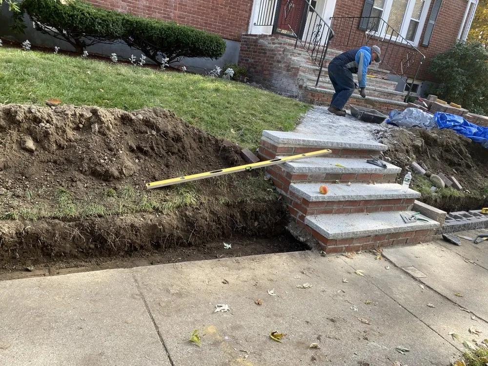 Expert yard maintenance in Waltham, MA - RM Affordable Landscaping