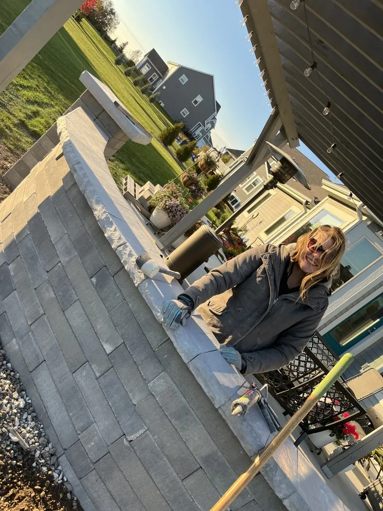 Local residential landscaping for homes in Milwaukee, WI by R&M Hardscape Designs & Lighting