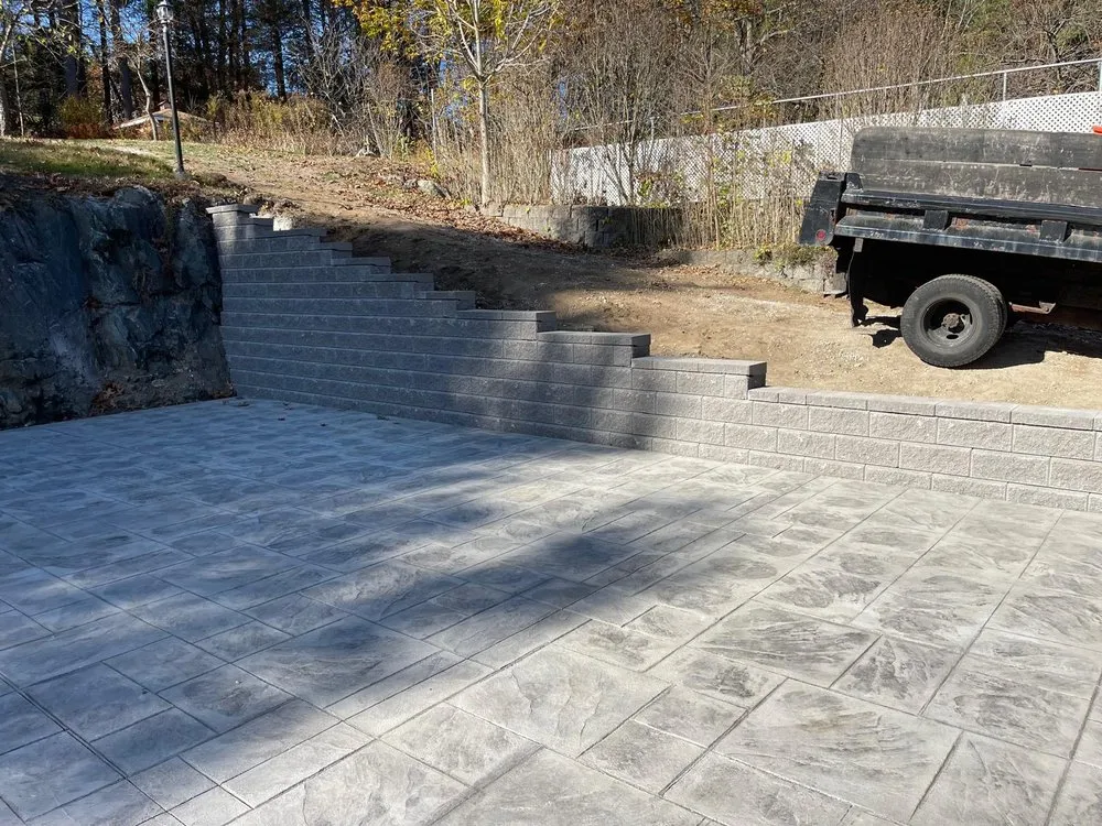 Reliable garden landscaping near you in Woburn, MA by R&M Landscaping And Construction