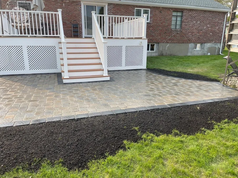 Professional yard cleanup service in Woburn, MA - R&M Landscaping And Construction