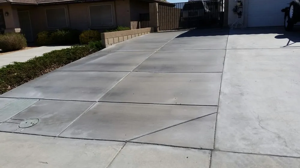 Affordable lawn mowing service experts serving Hesperia, CA - RM Landscaping