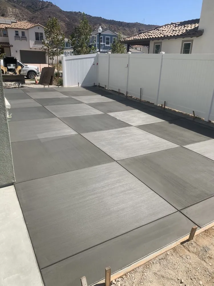 Top-rated yard maintenance with custom design across Oxnard, CA - RM Landworks