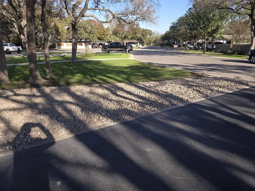 Expert lawn care service experts serving Canyon Lake, TX - R&M Lawn & Trees Sevice