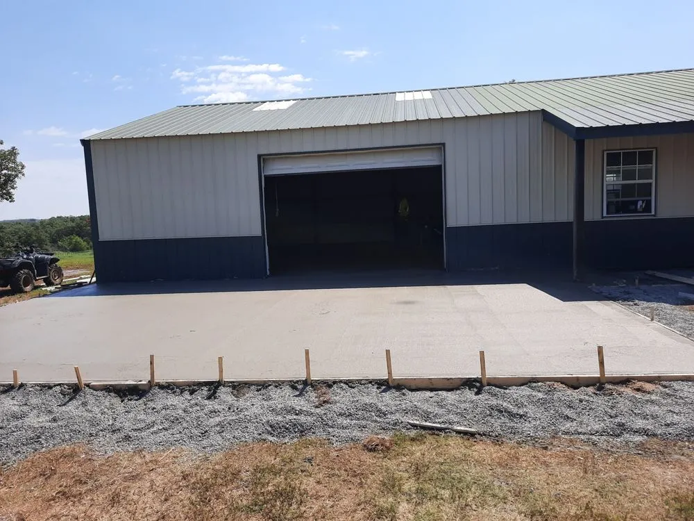 Local yard cleanup service in Mannford, OK - R&M Lawn Services