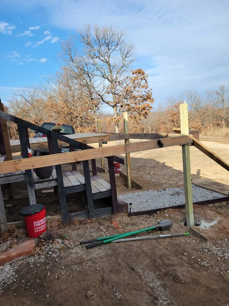 Reliable lawn mowing service with custom design across Mannford, OK - R&M Lawn Services