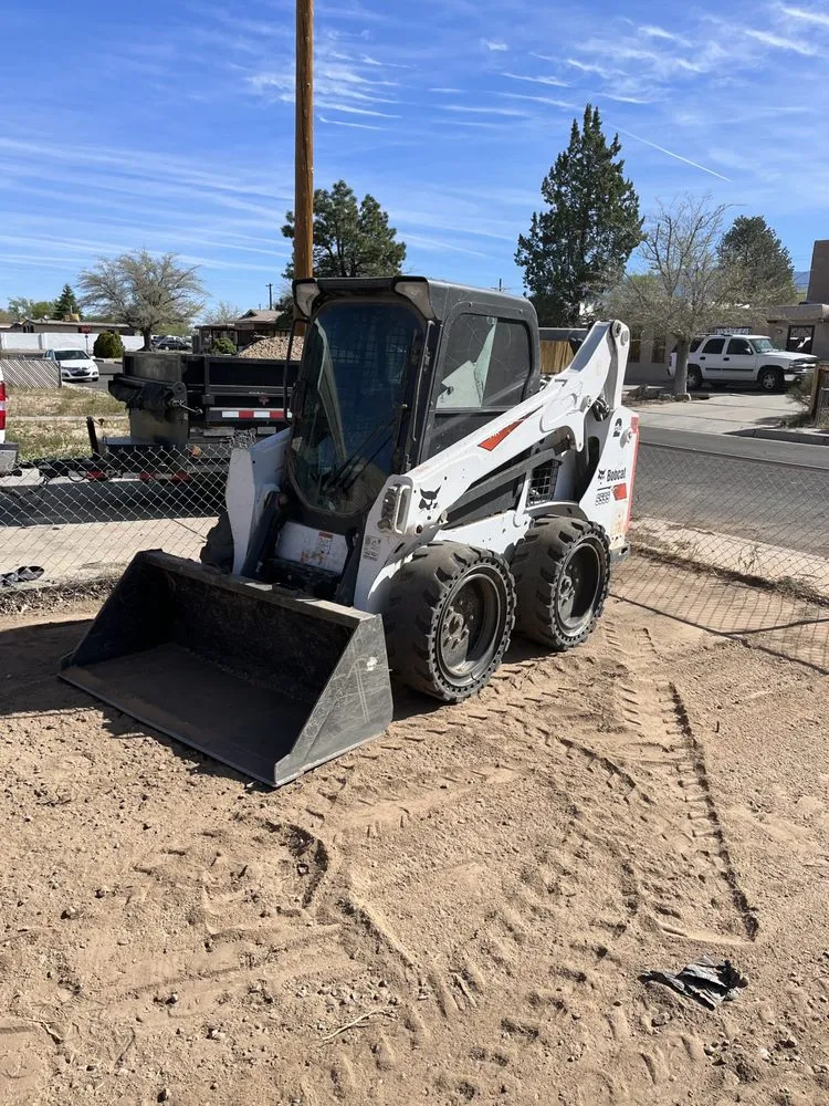 Affordable yard cleanup service experts serving Albuquerque, NM - RM Solutions