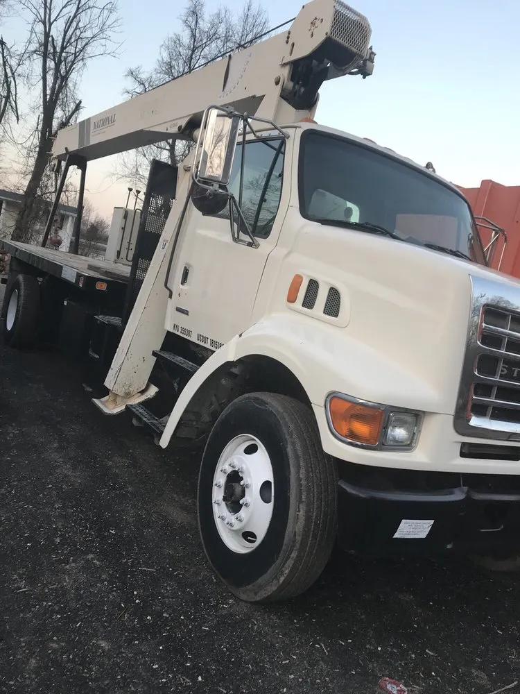 Local lawn mowing service experts serving Louisville, KY - Rm Tree & Stump Removal