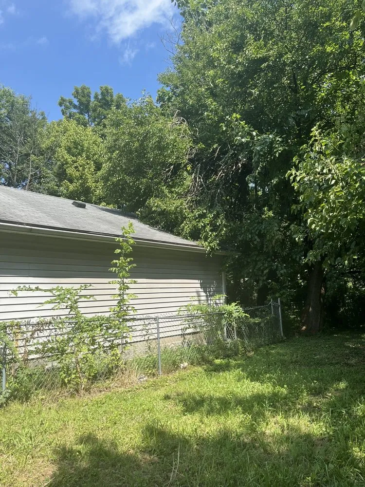 Custom landscape design for beautiful yards in Louisville, KY by Rm Tree & Stump Removal