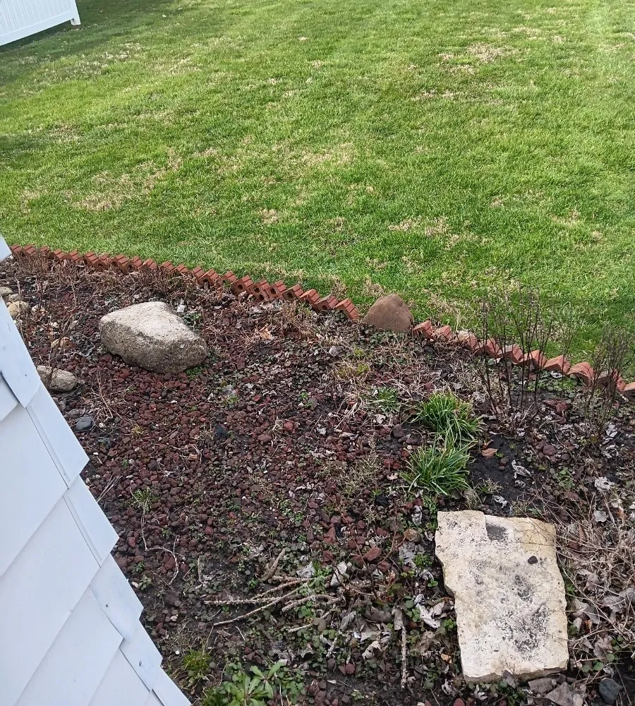 Reliable landscaping services experts serving Crestwood, IL - Rm1 Lawncare