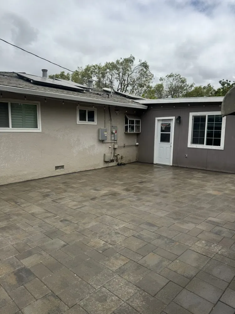 Expert yard cleanup service for beautiful yards in Cleveland, TX by RMC