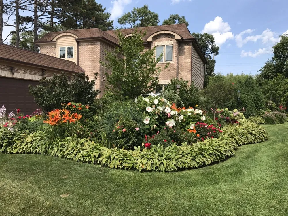 Top-rated residential landscaping experts serving Highland Park, IL - Rmc Landscaping & Design