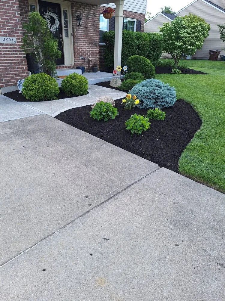 Expert lawn care service in fairfield Township, OH by RMJ Lawn Care