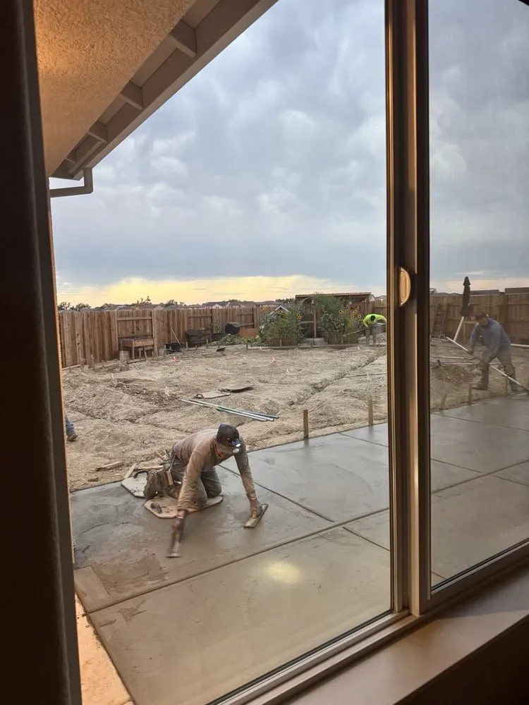 Custom landscape design experts serving Rio Linda, CA - RMR Construction and Remodeling