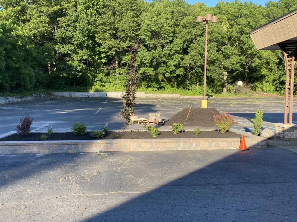 Top-rated lawn care service in Washington, MI - Rms landscape