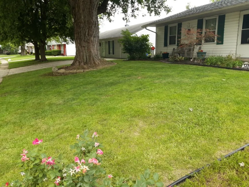 Expert garden landscaping in Kokomo, IN by R&Ms Mowing